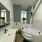 Zen - Roubaix-lille - Balneo - Cinema - Billard Appartement Roubaix
